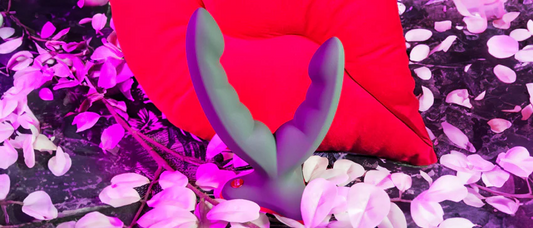 7 Reasons to Love RYDE, FUN FACTORY’s Grinding Dildo